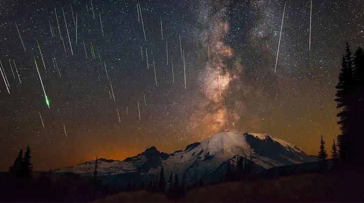 双子座流星雨出现在每年的_双子流星雨每年都有吗_双子座流星雨出现在每年